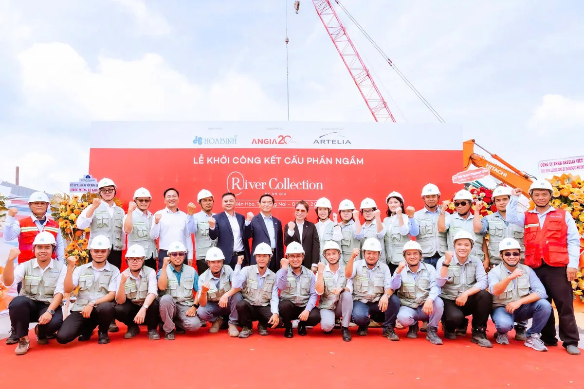 Đội ngũ kỹ sư tại sự kiện khởi công River Collection ngày 09/09/2026